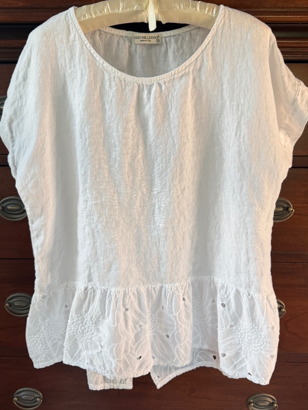 Terzo Millennio White 100% Linen Eyelet Top Size Small